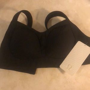 Lululemon Ta Ta Tamer black 34DD sports bra NWT